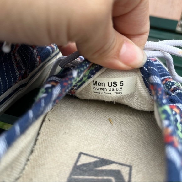 Vans tribal Aztec lace up sneakers - Picture 4 of 6